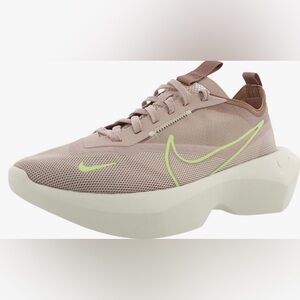 Nike Vista Lite Athletic Shoes